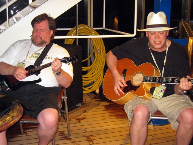 phc2004715.jpg